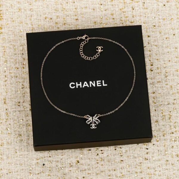 réplica,joyas,joyería,1:1,replica,fake,lujo,barato Boutique / Broche de perfume Chanel con forma de corazón azul (13YT1)