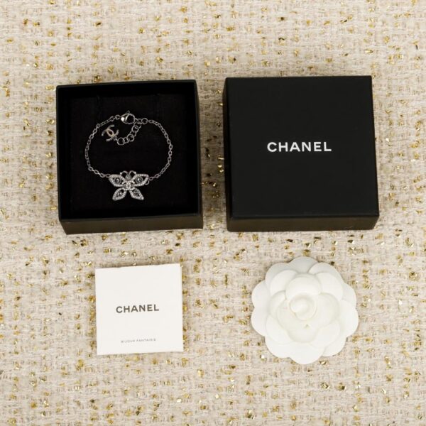 réplica,joyas,joyería,1:1,replica,fake,lujo,barato Boutique / Pulsera Chanel con mariposa calada y doble C (C6INE)