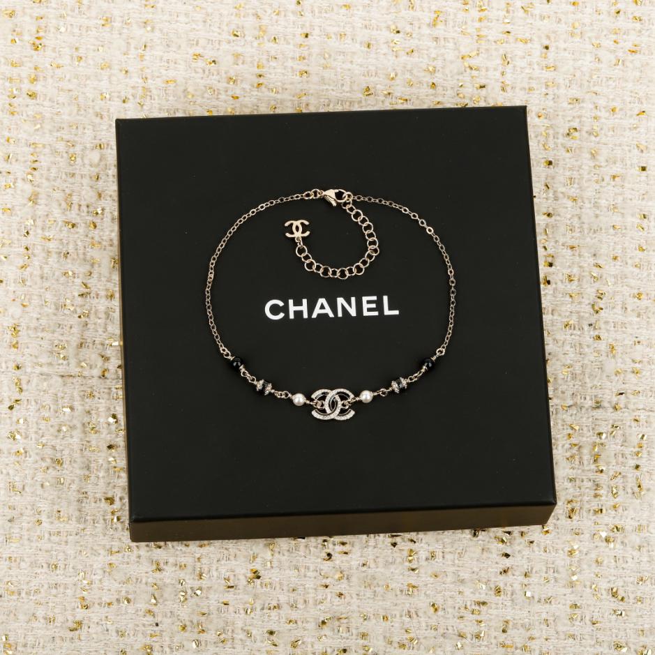 réplica,joyas,joyería,1:1,replica,fake,lujo,barato réplica,joyas,joyería,1:1,replica,fake,lujo,barato Boutique / Collar Chanel con doble C de esmalte rosa (USMKY)