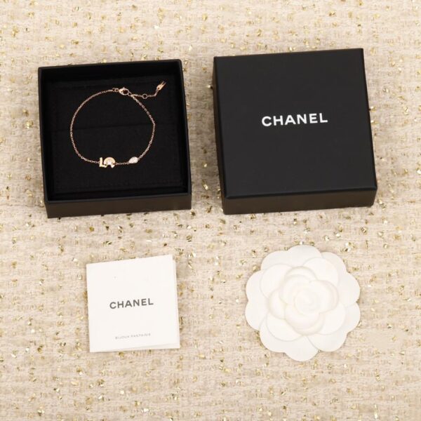 réplica,joyas,joyería,1:1,replica,fake,lujo,barato Boutique / Broche de cadena de perlas de cuero con hilo de Chanel: Colección clásica de cuero con hilo (XG1TM)