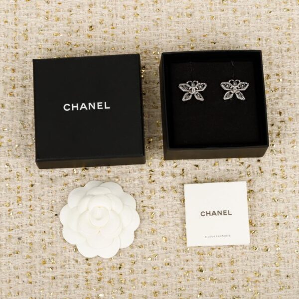 réplica,joyas,joyería,1:1,replica,fake,lujo,barato Boutique / Pendientes Chanel con mariposa calada y doble C (BE1ZX)