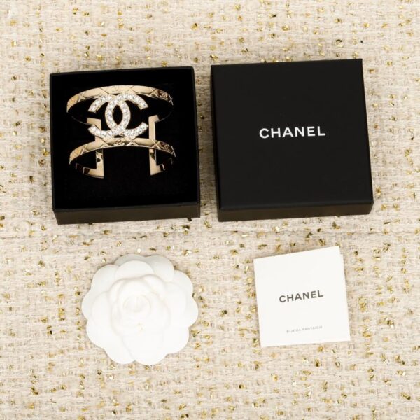 réplica,joyas,joyería,1:1,replica,fake,lujo,barato Boutique / Collar de perlas con doble C y trébol de cuatro hojas en forma de botella de perfume Chanel (02JOQ)