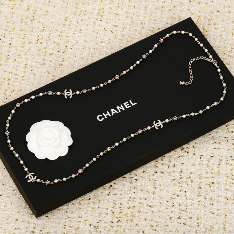 réplica,joyas,joyería,1:1,replica,fake,lujo,barato réplica,joyas,joyería,1:1,replica,fake,lujo,barato Boutique / Collar de suéter con diamantes de imitación arcoíris de Chanel (CLIF8)