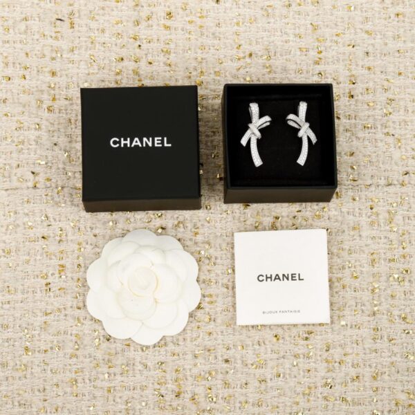 réplica,joyas,joyería,1:1,replica,fake,lujo,barato Boutique / Pendientes Chanel N.° 5 – Hechos a medida con oro auténtico y diamantes [Nuevos pendientes N.° 5] Serie Eternal N.° 5 (IBWU1)