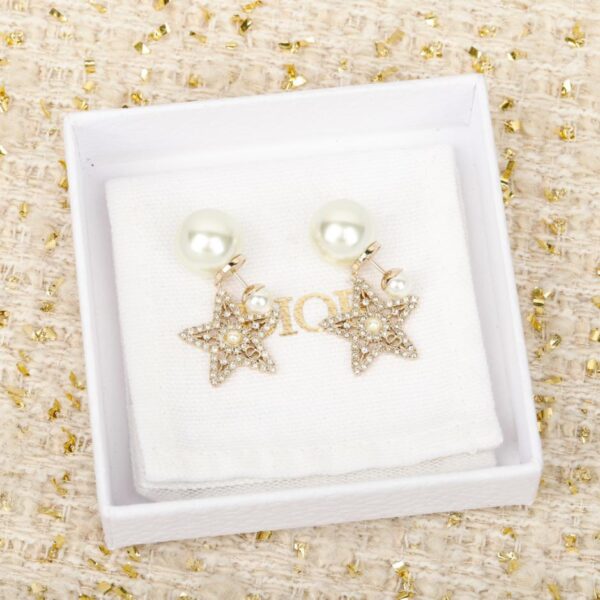 réplica,joyas,joyería,1:1,replica,fake,lujo,barato Pendientes de perlas con pequeñas flores de Dior CD (HF77C)