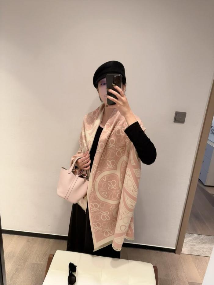 réplica,joyas,joyería,1:1,replica,fake,lujo,barato réplica,joyas,joyería,1:1,replica,fake,lujo,barato Bufanda reversible de Loewe (33YJA)