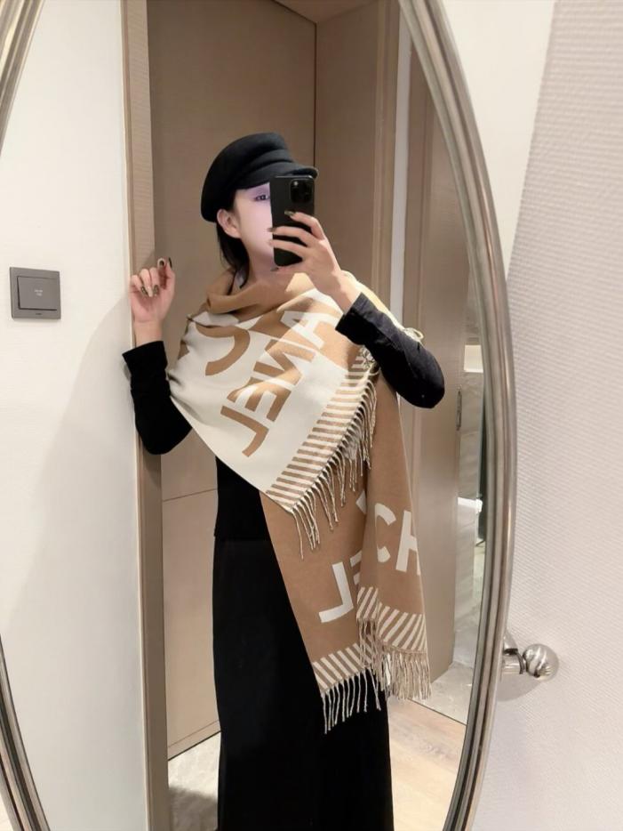 réplica,joyas,joyería,1:1,replica,fake,lujo,barato réplica,joyas,joyería,1:1,replica,fake,lujo,barato La nueva bufanda clásica de otoño/invierno de Chanel (K028C)