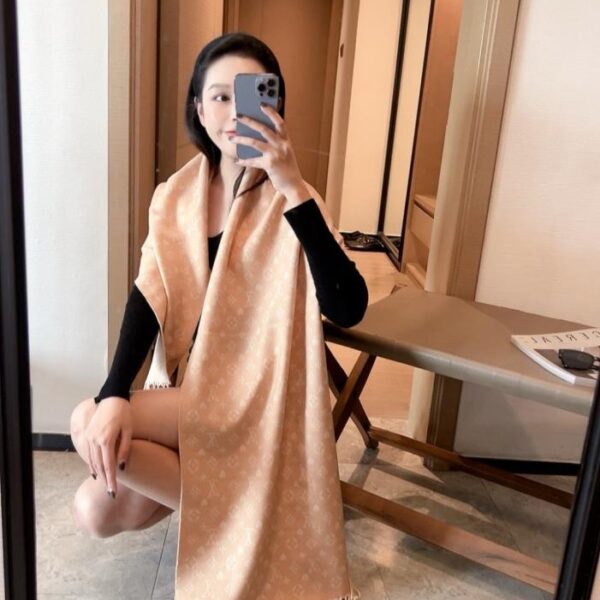 réplica,joyas,joyería,1:1,replica,fake,lujo,barato Bufanda larga con ribete de pelo de conejo de Dior (FCBN7)
