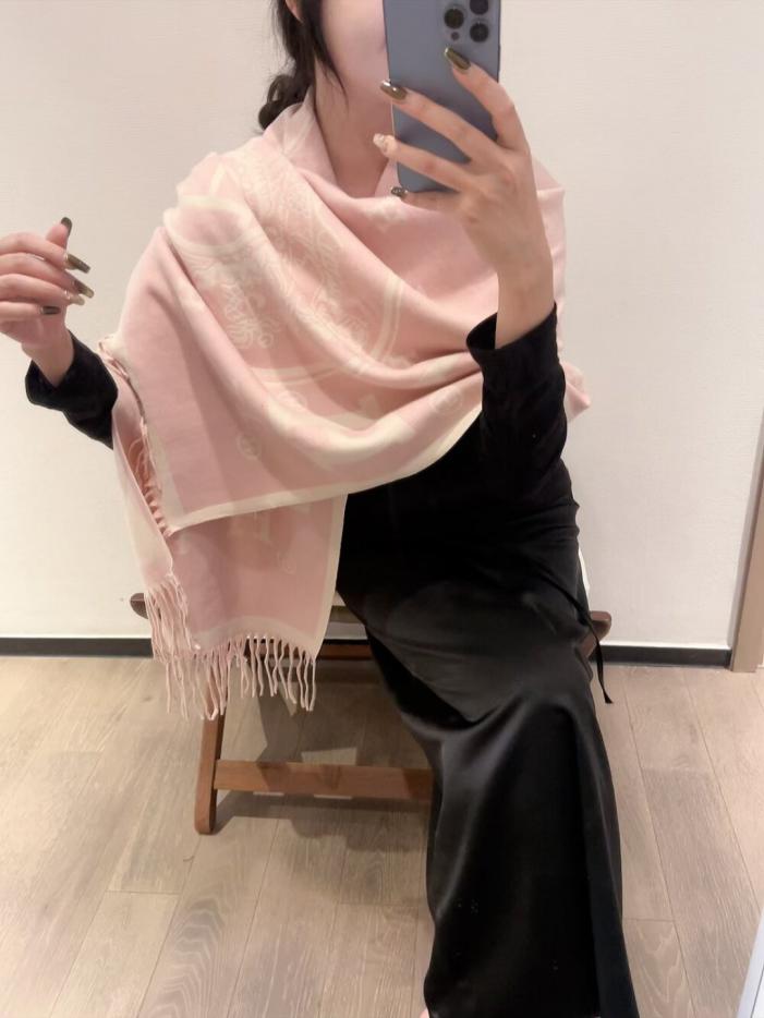 réplica,joyas,joyería,1:1,replica,fake,lujo,barato réplica,joyas,joyería,1:1,replica,fake,lujo,barato Bufanda Hermès, tejida a mano con estampados coloridos (5WU9L)