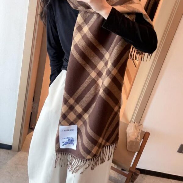 réplica,joyas,joyería,1:1,replica,fake,lujo,barato El último estilo boutique de Burberry, bufanda unisex 100 % cachemir de seda premium (17TYF)