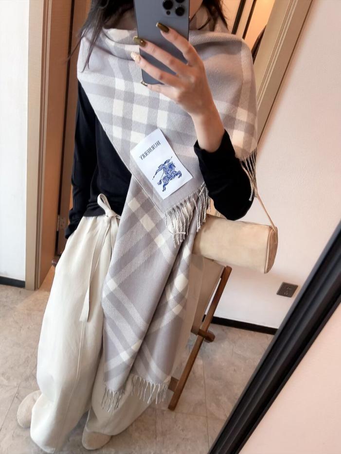 réplica,joyas,joyería,1:1,replica,fake,lujo,barato réplica,joyas,joyería,1:1,replica,fake,lujo,barato Bufanda unisex de estilo boutique de Burberry, 100 % cachemir de seda premium (SQSEJ)