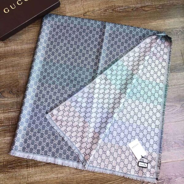 réplica,joyas,joyería,1:1,replica,fake,lujo,barato El nuevo pañuelo cuadrado de GUCCI (EXYO2)