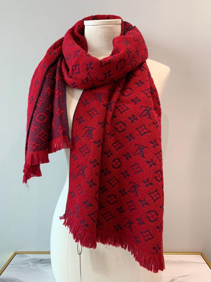 réplica,joyas,joyería,1:1,replica,fake,lujo,barato réplica,joyas,joyería,1:1,replica,fake,lujo,barato Este es un estilo LV para hombre; el color rojo oscuro luce fantástico. (1EAAZ)