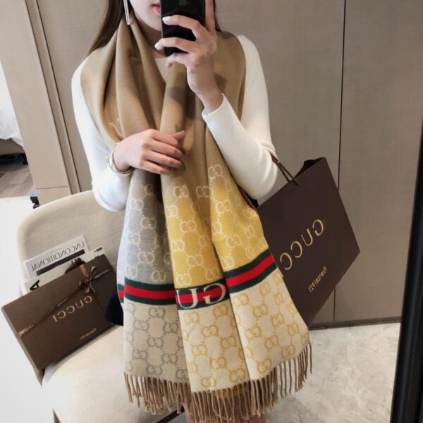 réplica,joyas,joyería,1:1,replica,fake,lujo,barato Nueva bufanda larga Gucci de jacquard de doble cara (RA3BN)
