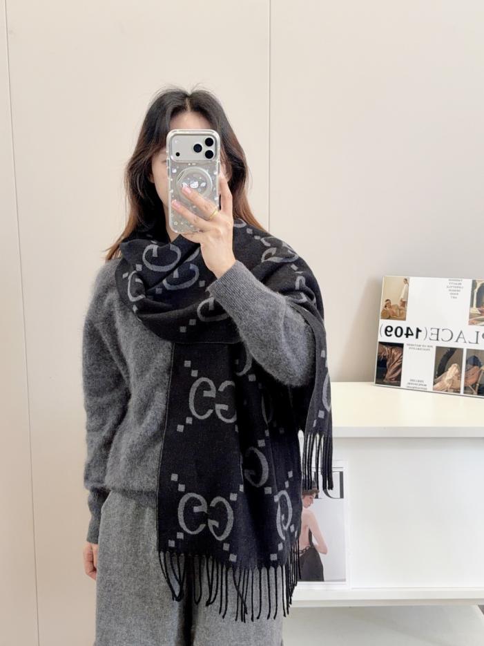 réplica,joyas,joyería,1:1,replica,fake,lujo,barato réplica,joyas,joyería,1:1,replica,fake,lujo,barato Bufanda de lana y seda con letras estilo Gucci (BX4HJ)