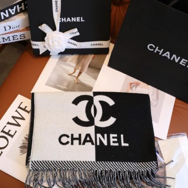 réplica,joyas,joyería,1:1,replica,fake,lujo,barato El nuevo jacquard con bloques de color de doble cara de Chanel (UGWK4)