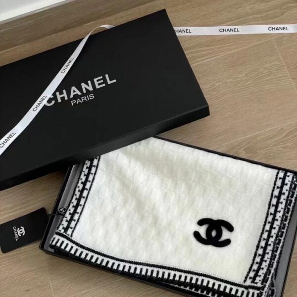réplica,joyas,joyería,1:1,replica,fake,lujo,barato Novedad de la boutique Chanel: Bufanda larga de punto con ribete de encaje (B2W6X)