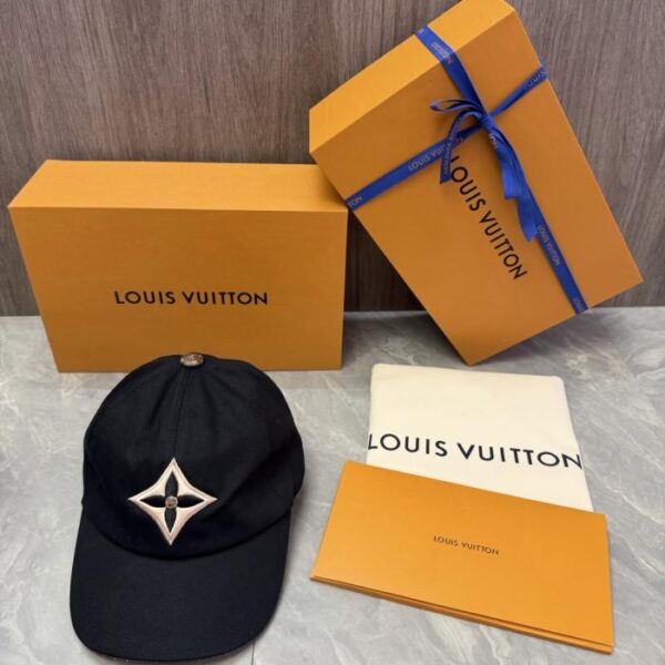 réplica,joyas,joyería,1:1,replica,fake,lujo,barato Gorra de béisbol LV nueva, gorra LV Day (MOV12T)