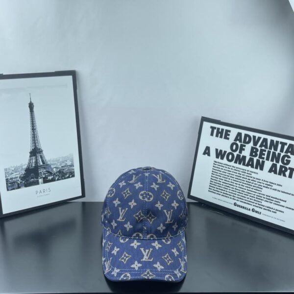 réplica,joyas,joyería,1:1,replica,fake,lujo,barato La última gorra de béisbol original de Gucci, con diseño bordado (55SV0V)
