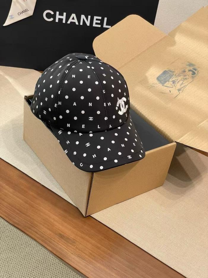 réplica,joyas,joyería,1:1,replica,fake,lujo,barato réplica,joyas,joyería,1:1,replica,fake,lujo,barato Esta gorra de béisbol de lunares de Chanel (EQHZAJ)