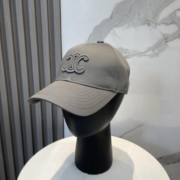 réplica,joyas,joyería,1:1,replica,fake,lujo,barato La última gorra de béisbol de CELINE con letras minimalistas, un estilo que lucen las celebridades (KKX8HN)