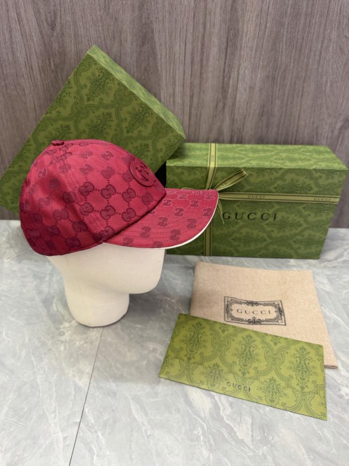 réplica,joyas,joyería,1:1,replica,fake,lujo,barato réplica,joyas,joyería,1:1,replica,fake,lujo,barato Gorra de béisbol GUCCI, lona clásica con monograma GG y etiqueta de cuero (grabada con «G(829U3W)»).
