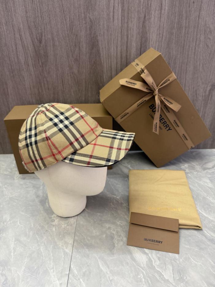 réplica,joyas,joyería,1:1,replica,fake,lujo,barato réplica,joyas,joyería,1:1,replica,fake,lujo,barato Diseño original de Burberry con estampado de cuadros icónico, hecho a medida (714JAM)