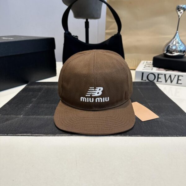 réplica,joyas,joyería,1:1,replica,fake,lujo,barato Gorra de béisbol nueva de la marca MiuMiu (V7UR77)