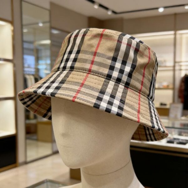 réplica,joyas,joyería,1:1,replica,fake,lujo,barato Novedades de la página web oficial de BURBERRY: Sombrero de pescador clásico (precio original EFJS9K).