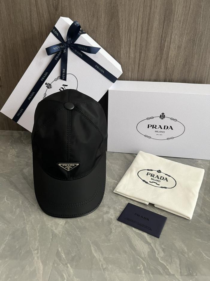 réplica,joyas,joyería,1:1,replica,fake,lujo,barato réplica,joyas,joyería,1:1,replica,fake,lujo,barato Gorra de béisbol Prada, diseño original, hecha a medida, disponible en el sitio web oficial (EEEWN4).