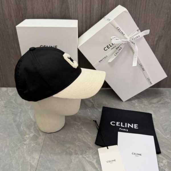 réplica,joyas,joyería,1:1,replica,fake,lujo,barato Diseño exclusivo de CELINE. El cuerpo del sombrero está confeccionado en sarga de algodón y el ala en pana (907JGR).