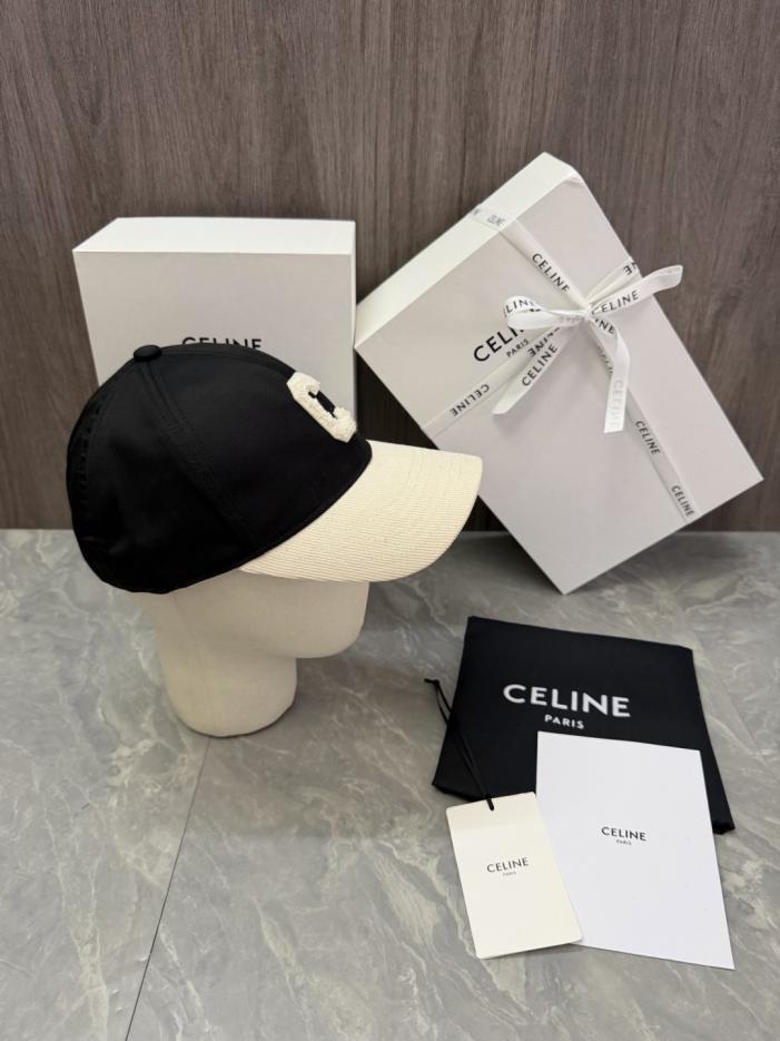 réplica,joyas,joyería,1:1,replica,fake,lujo,barato réplica,joyas,joyería,1:1,replica,fake,lujo,barato Diseño exclusivo de CELINE. El cuerpo del sombrero está confeccionado en sarga de algodón y el ala en pana (907JGR).