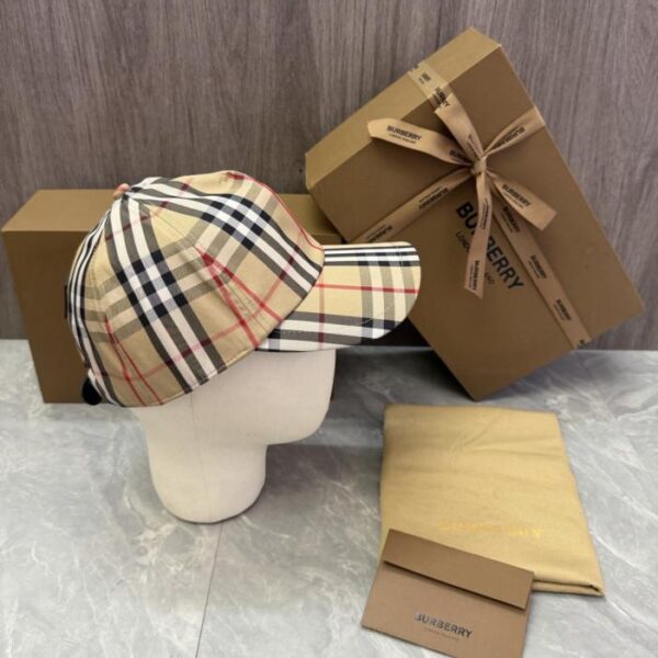réplica,joyas,joyería,1:1,replica,fake,lujo,barato Versión original de Burberry hecha a medida con el icónico estampado a cuadros de Burberry (T9HFFK)