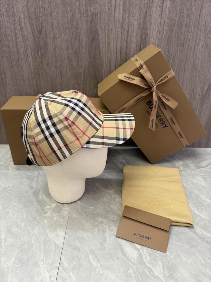 réplica,joyas,joyería,1:1,replica,fake,lujo,barato réplica,joyas,joyería,1:1,replica,fake,lujo,barato Versión original de Burberry hecha a medida con el icónico estampado a cuadros de Burberry (T9HFFK)