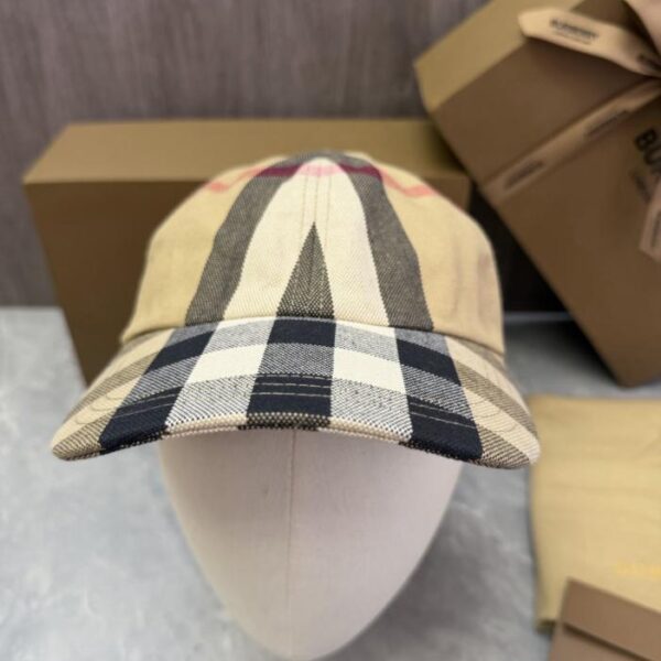 réplica,joyas,joyería,1:1,replica,fake,lujo,barato Gorra de béisbol clásica a cuadros Burberry Original hecha a medida (9B0G7W)