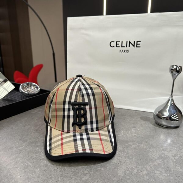 réplica,joyas,joyería,1:1,replica,fake,lujo,barato Novedades de la página web oficial de BURBERRY: Gorra de béisbol clásica (originalmente de IKX2AD).