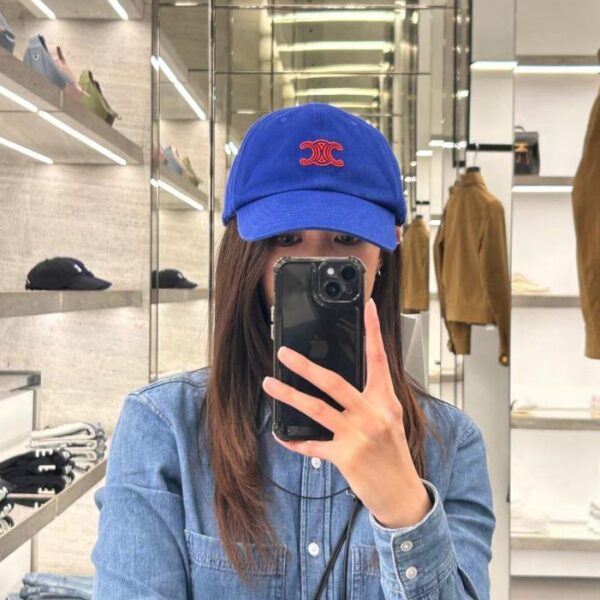 réplica,joyas,joyería,1:1,replica,fake,lujo,barato Versión para comprar en la página web oficial de CELINE. ¡Original y personalizada! Gorra de béisbol de última moda con letras sencillas, al estilo de las celebridades (036B7D).