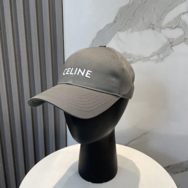 réplica,joyas,joyería,1:1,replica,fake,lujo,barato La última gorra de béisbol de CELINE con letras minimalistas, un estilo que lucen las celebridades (3YLYOX)