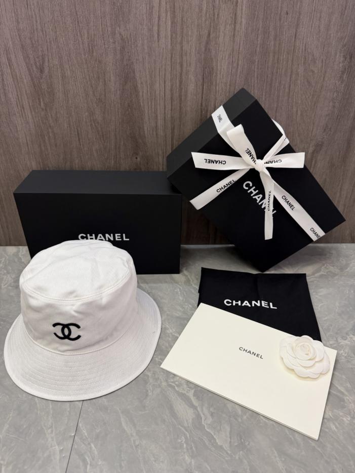 réplica,joyas,joyería,1:1,replica,fake,lujo,barato réplica,joyas,joyería,1:1,replica,fake,lujo,barato Sombrero tipo pescador original de CHANEL hecho a medida (ECS5VJ)