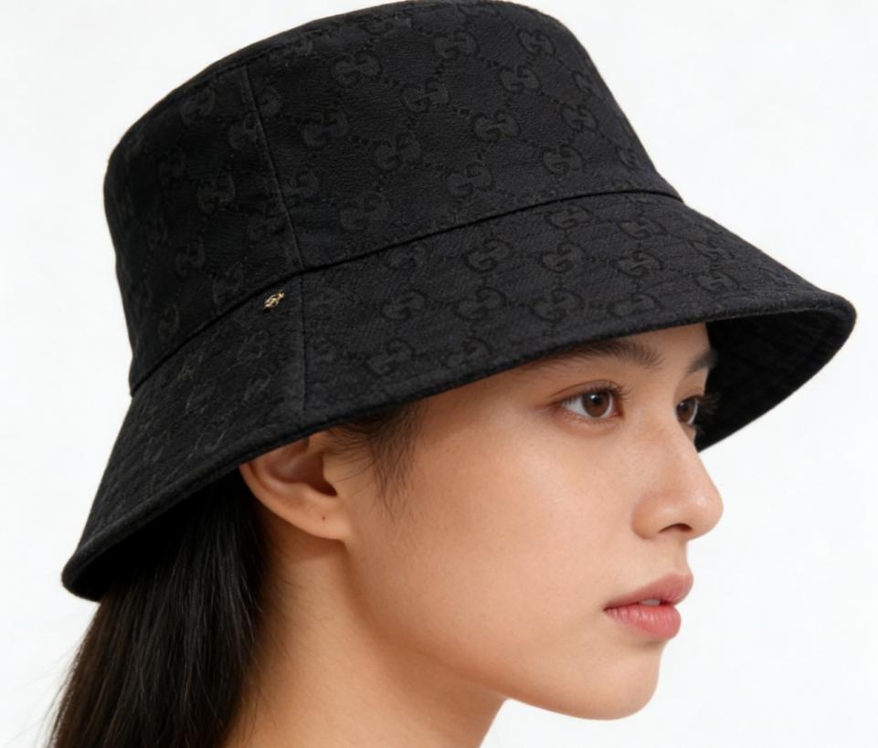 réplica,joyas,joyería,1:1,replica,fake,lujo,barato réplica,joyas,joyería,1:1,replica,fake,lujo,barato Sombrero tipo pescador clásico de Gucci con monograma GG, icónico tejido jacquard de doble G (KXK639)
