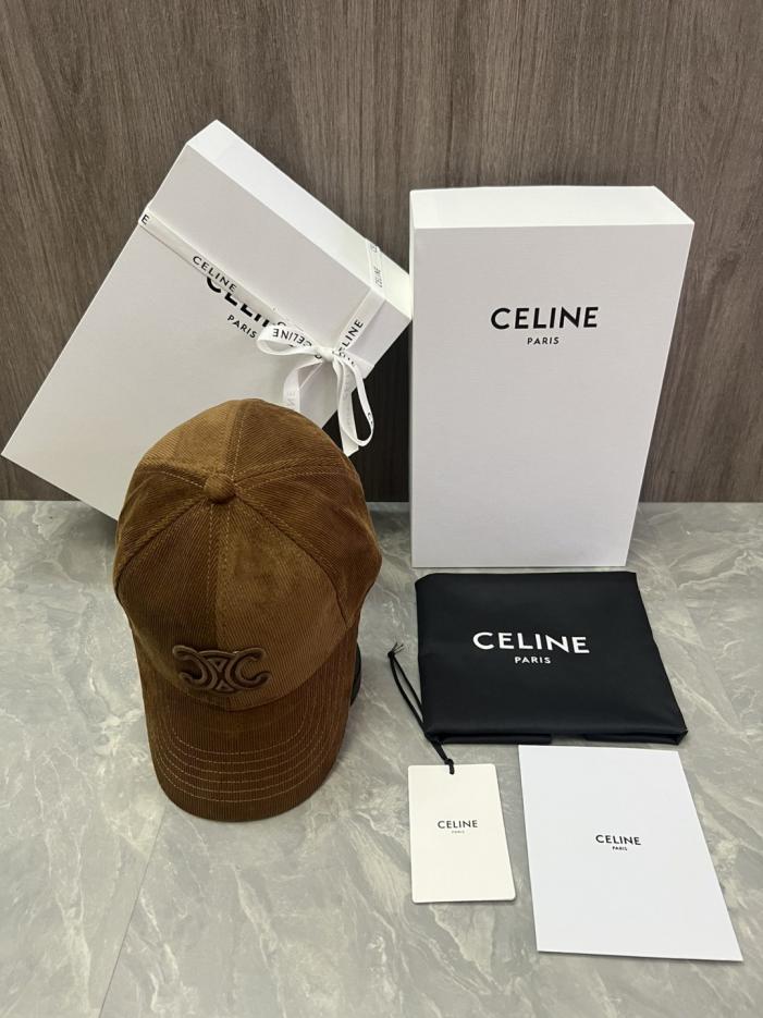réplica,joyas,joyería,1:1,replica,fake,lujo,barato réplica,joyas,joyería,1:1,replica,fake,lujo,barato Gorra de béisbol CELINE Original Custom Cotton Velvet con aplique de logotipo (5QOQN4) – Mismo estilo que en el sitio web oficial de CELINE