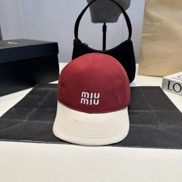 réplica,joyas,joyería,1:1,replica,fake,lujo,barato Gorra de béisbol bordada de la nueva colección de alta gama de MiuMiu (O0GJ0T)