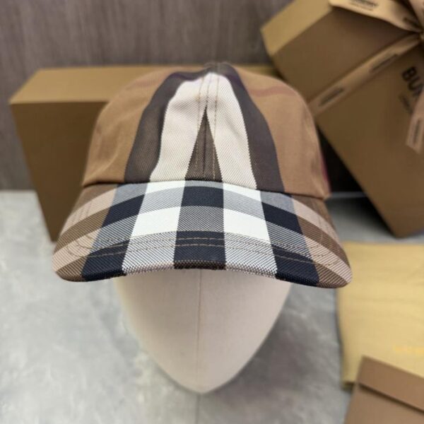 réplica,joyas,joyería,1:1,replica,fake,lujo,barato Gorra de béisbol clásica a cuadros, hecha a medida por Burberry (1GDNOE)