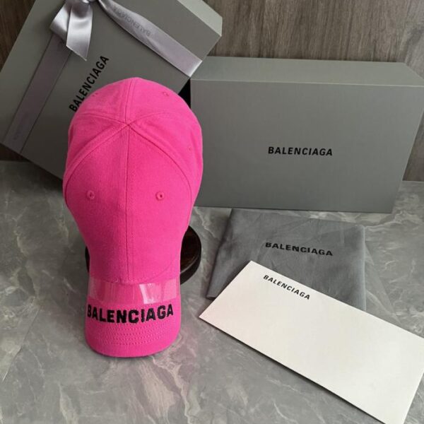 réplica,joyas,joyería,1:1,replica,fake,lujo,barato Gorra de béisbol Balenciaga (3MLTJG) – comprada a través de un intermediario.