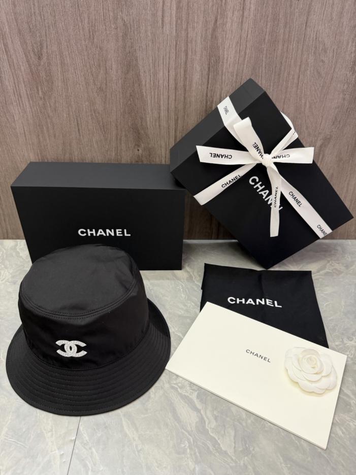 réplica,joyas,joyería,1:1,replica,fake,lujo,barato réplica,joyas,joyería,1:1,replica,fake,lujo,barato Sombrero tipo pescador original de CHANEL hecho a medida (2JD24A)