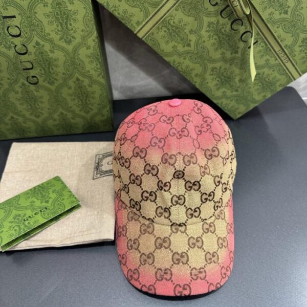 réplica,joyas,joyería,1:1,replica,fake,lujo,barato La última gorra de béisbol de GUCCI luce el clásico estampado jacquard de doble G (OXOEIR).