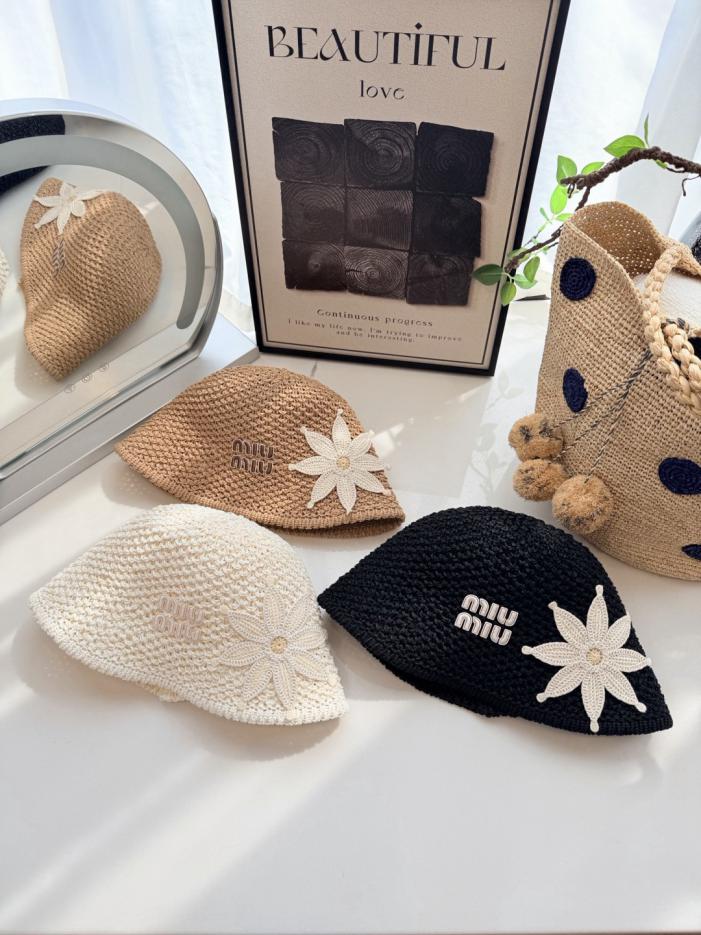 réplica,joyas,joyería,1:1,replica,fake,lujo,barato réplica,joyas,joyería,1:1,replica,fake,lujo,barato Gorro de pescador de ganchillo hecho a mano de Miu Miu (F3VRK4)