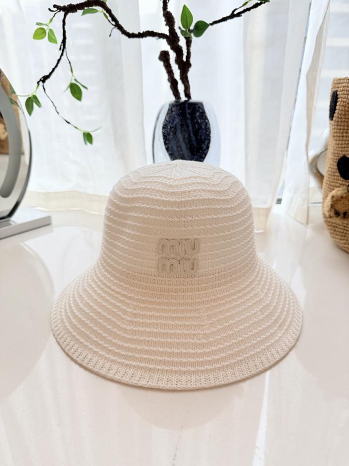 réplica,joyas,joyería,1:1,replica,fake,lujo,barato réplica,joyas,joyería,1:1,replica,fake,lujo,barato Sombrero de pescador de paja de Miu Miu, hecho de paja natural (DNG5QR).