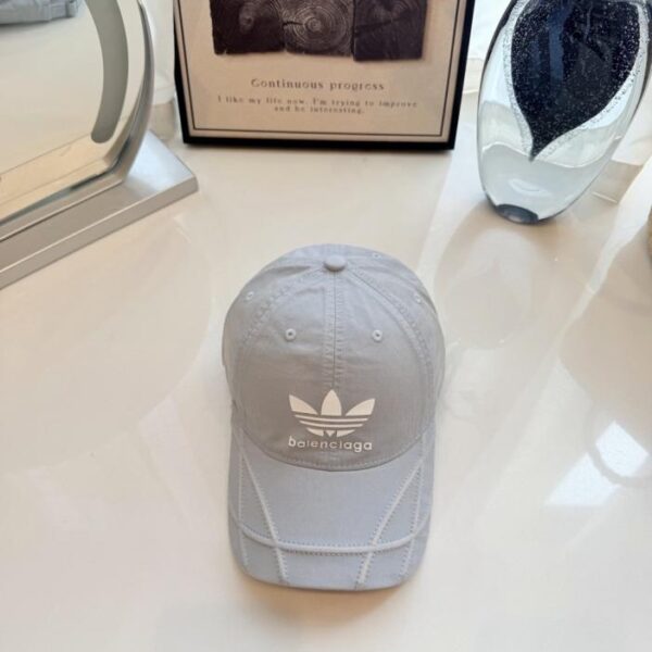 réplica,joyas,joyería,1:1,replica,fake,lujo,barato La nueva gorra de béisbol de Balenciaga (BF10KE)