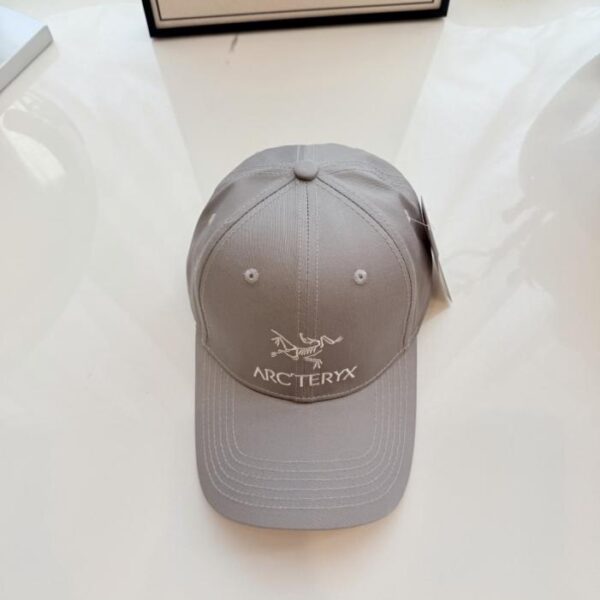 réplica,joyas,joyería,1:1,replica,fake,lujo,barato Gorra de béisbol Arc’teryx Hardtop con bordado del logotipo clásico del pájaro (Y5J2A2)